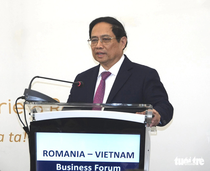 Thủ tướng Phạm Minh Chính nhấn mạnh Việt Nam luôn lắng nghe, đồng hành và hỗ trợ các doanh nghiệp - Ảnh: QUỲNH TRUNG