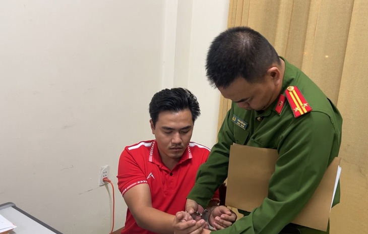 Bị can Phạm Huỳnh Minh Thịnh bị khởi tố tội hiếp dâm trẻ em - Ảnh: Công an Quảng Ngãi