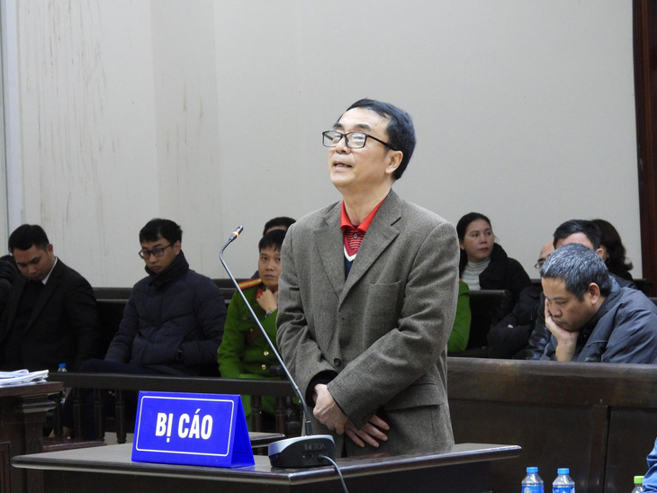 Cựu cục phó Trần Hùng tại phiên tòa phúc thẩm chiều 22-1 - Ảnh: GIANG LONG