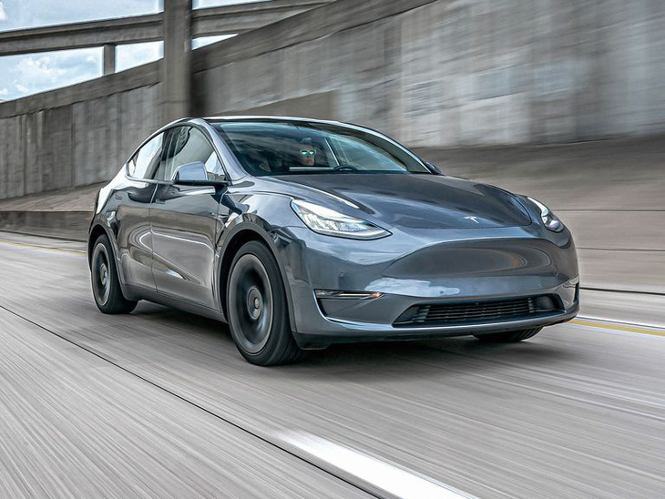 Thành công của Tesla Model Y được đánh giá là ngoại lệ, vì chỉ duy nhất dòng xe này là xe điện trong top 30 xe bán chạy nhất châu Âu - Ảnh: Car and Driver