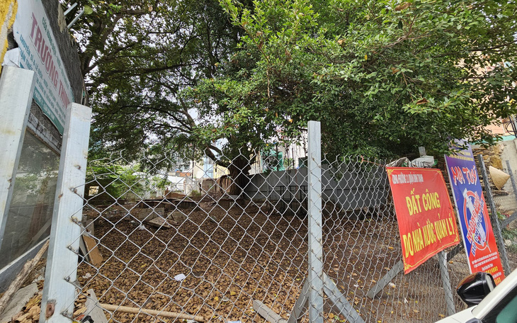 Cận cảnh những nhà xây không phép, nhà đất công lãng phí ở quận Bình Thạnh