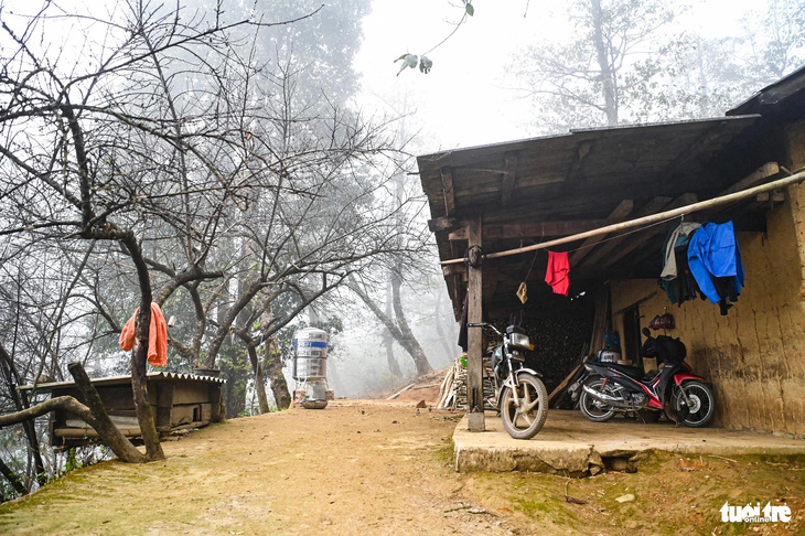 Cảnh sinh hoạt trong giá rét -3 độ C ở ngôi làng cao nhất Việt Nam- Ảnh 12.