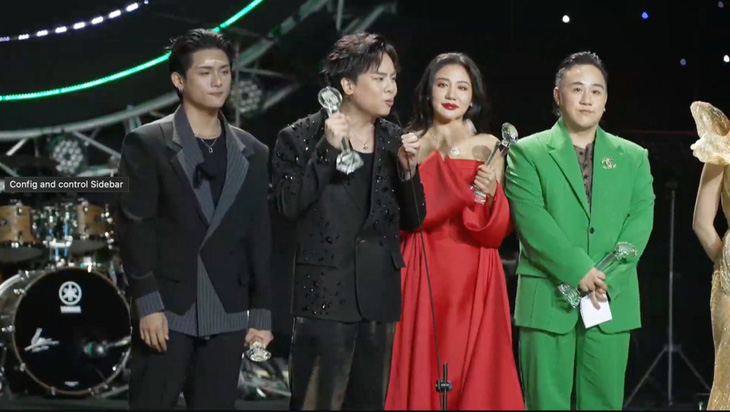 Văn Mai Hương và ê kíp ca khúc Mưa tháng sáu nhận liên tiếp 4 giải thưởng quan trọng