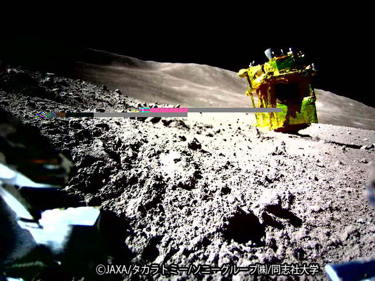 Hình ảnh về tàu đổ bộ thông minh thăm dò Mặt trăng (SLIM) được Cơ quan Vũ trụ của Nhật Bản công bố vào ngày 25-1 - Ảnh: JAXA