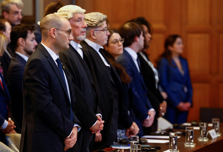 Phái đoàn Israel tại trụ sở Tòa án Công lý quốc tế (ICJ) ở The Hague, Hà Lan ngày 26-1 - Ảnh: REUTERS