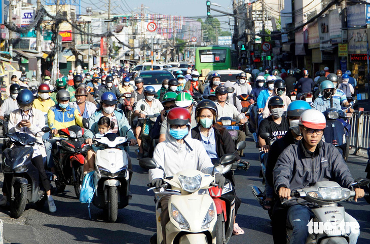 Thời gian tới, TP.HCM tiếp tục triển khai nhiều biện pháp để kéo giảm điểm ùn tắc, tai nạn giao thông - Ảnh: THU DUNG