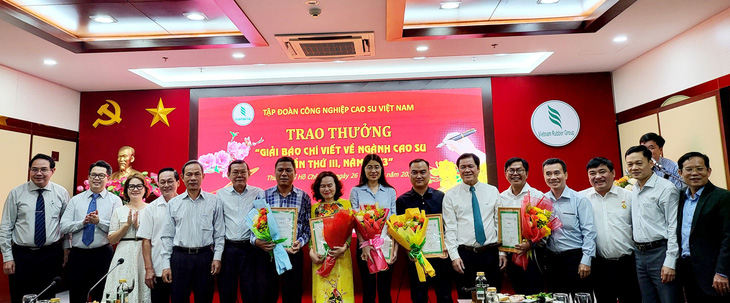 Báo Tuổi Trẻ đoạt 2 giải A Giải báo chí viết về ngành cao su Việt Nam năm 2023