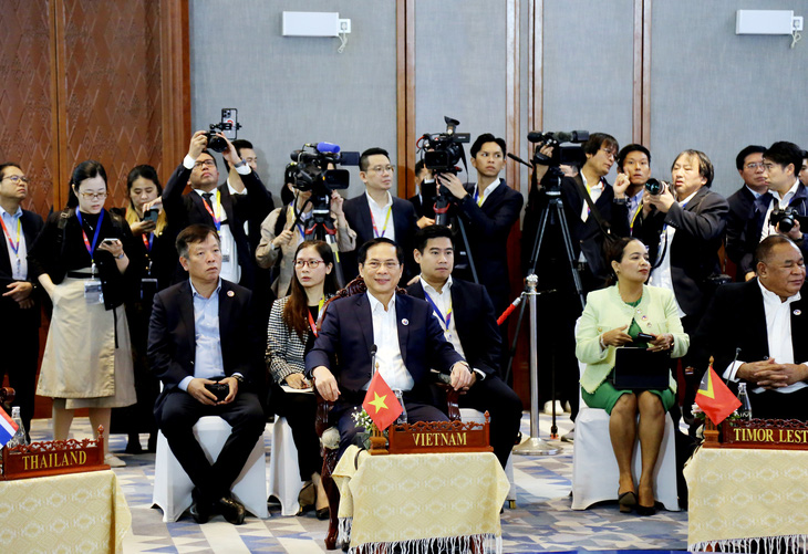 Bộ trưởng Bộ Ngoại giao Bùi Thanh Sơn tại hội nghị hẹp - Ảnh: Bộ Ngoại giao cung cấp