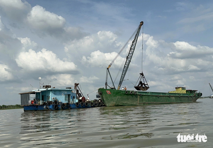 Mỏ cát xã An Nhơn, huyện Châu Thành, tỉnh Đồng Tháp đã được khai thác theo cơ chế đặc thù cung cấp cho cao tốc Cần Thơ - Cà Mau - Ảnh: ĐẶNG TUYẾT