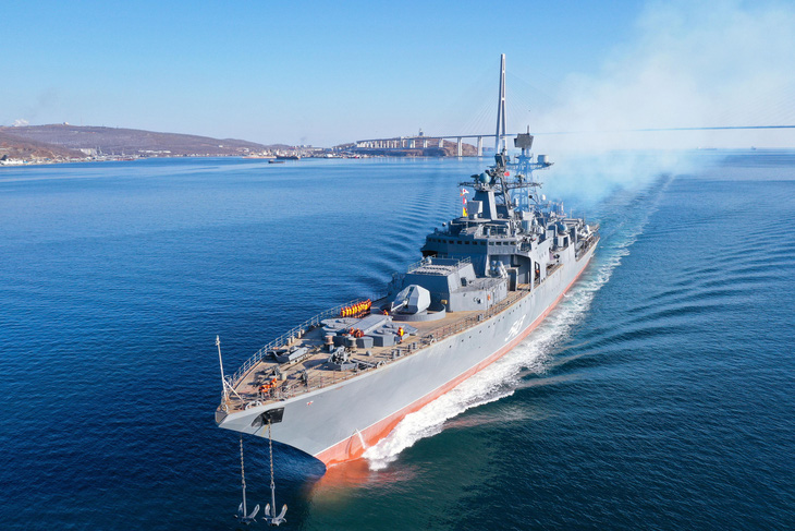 Tàu hộ vệ Marshal Shaposhnikov thuộc Hạm đội Thái Bình Dương của Nga hoàn thành cuộc diễn tập chống tàu ngầm trên Biển Đông - Ảnh: REDDIT
