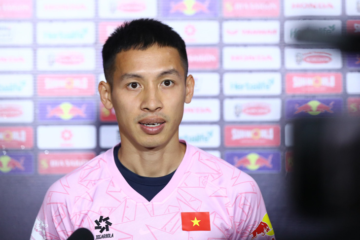 Tiền vệ Đỗ Hùng Dũng hi vọng người hâm mộ đặt niềm tin vào các cầu thủ trẻ của đội tuyển Việt Nam tại Asian Cup 2023 - Ảnh: MINH ĐỨC
