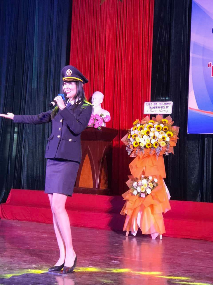 Kavie Trần tự hào khi hóa nữ chiến sĩ hải quan- Ảnh 2.