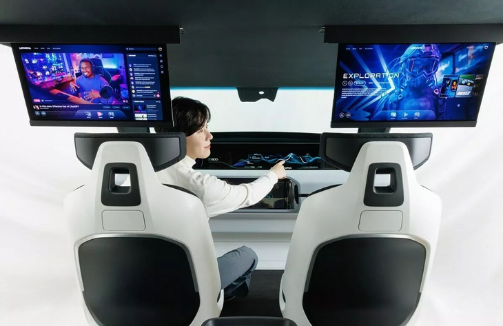 Ô tô tương lai hứa hẹn sử dụng màn hình tích hợp kính cửa sổ hoặc màn hình gập gọn để mở rộng không gian cabin - Ảnh: LG Display