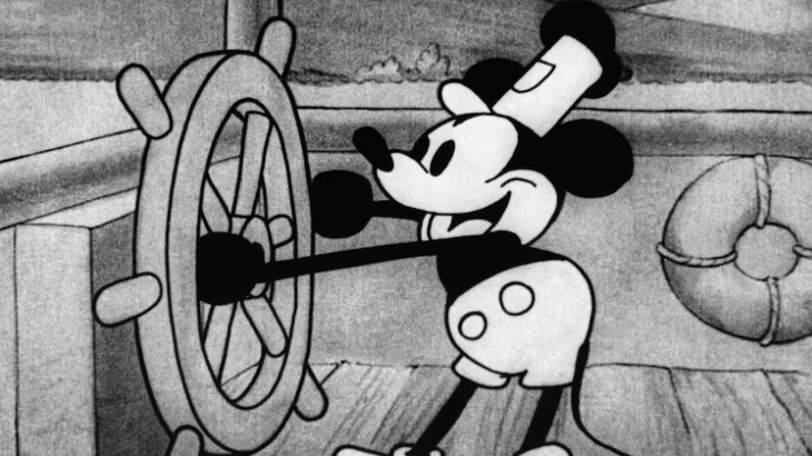 Phiên bản Chuột Mickey đầu tiên ra mắt năm 1928. 