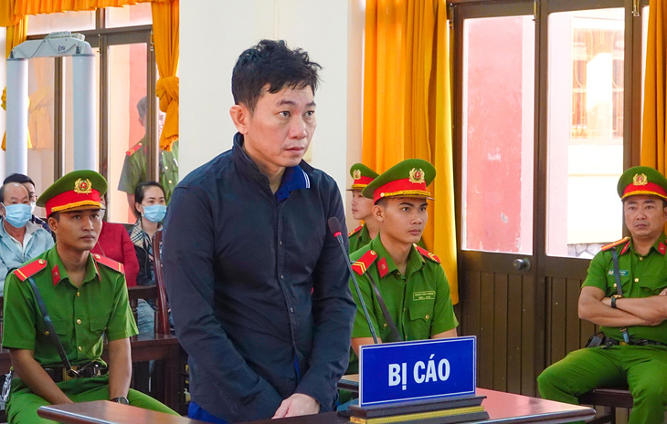 Chủ tàu cá Trần Văn Luyến tại tòa hôm 29-1 - Ảnh: CHÍ CÔNG