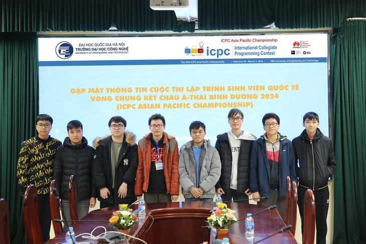 Đội tuyển của Trường đại học Công nghệ - Đại học Quốc gia Hà Nội sẽ tham dự vòng chung kết ICPC châu Á - Thái Bình Dương tại Việt Nam - Ảnh: N.B.
