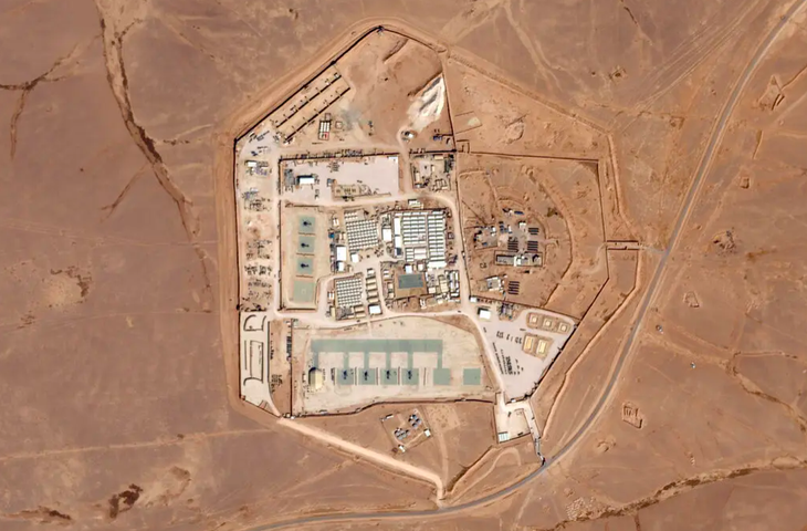 Ảnh vệ tinh cho thấy tiền đồn quân sự có tên Tháp 22 ở đông bắc Jordan vào năm 2023 - Ảnh chụp màn hình New York Times/Planet Labs