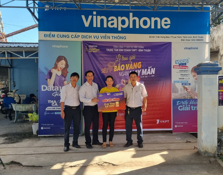 VinaPhone đã tìm được những khách hàng may mắn là chủ nhân của giải vàng SJC 9999