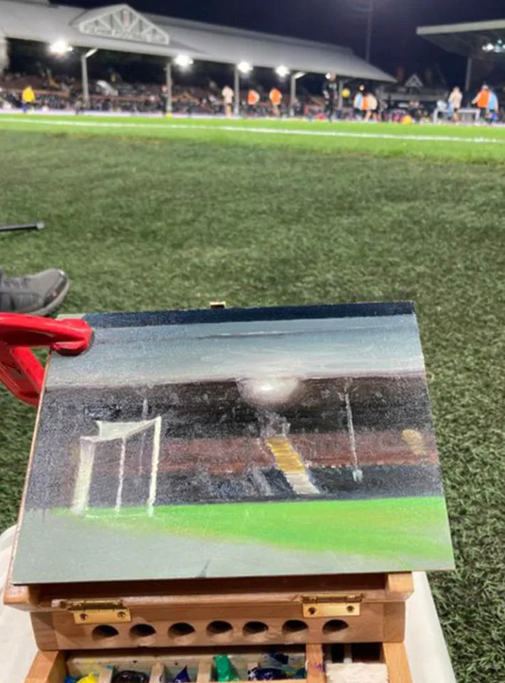 Bức tranh ông Russell vẽ trong suốt trận Fulham gặp Everton - Ảnh: THE SUN