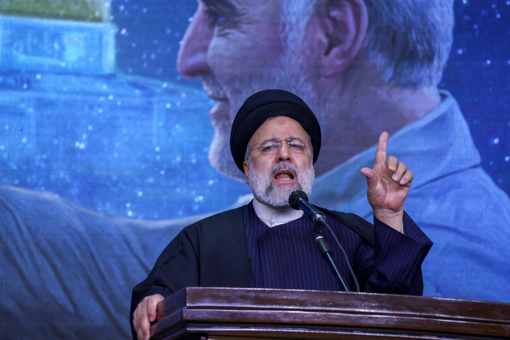 Tổng thống Iran Ebrahim Raisi chỉ trích vụ đánh bom làm hơn 100 người chết ở nước này là 