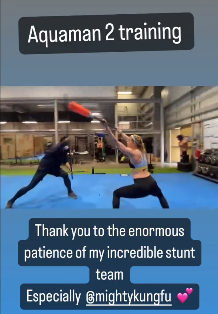 Bài đăng của Amber Heard trên Instagram cho thấy cô tập luyện cho một cảnh hành động không được đưa lên phim - Ảnh: Instagram của Amber Heard