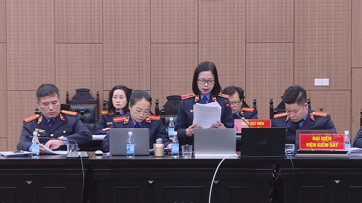 Đại diện Viện kiểm sát tại phiên tòa Việt Á - Ảnh: GIANG LONG