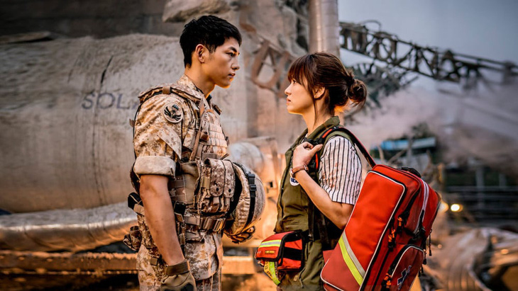 Song Joong Ki và Song Hye Kyo phim giả tình thật khi đóng Hậu duệ mặt trời