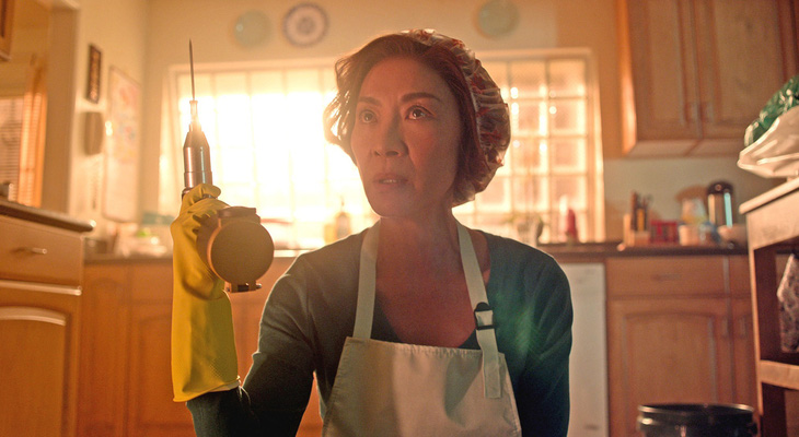 Dương Tử Quỳnh trở thành người mẹ mạnh mẽ trong The Brothers Sun - Ảnh: Netflix
