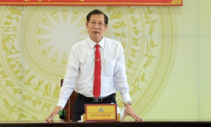 Ông Lê Văn Phước thay mặt Ban cán sự đảng UBND tỉnh An Giang triệu tập cuộc họp xem xét, đề nghị kỷ luật các tổ chức, cá nhân vi phạm liên quan Công ty AIC - Ảnh: Đảng bộ An Giang