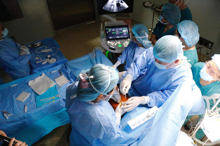 Ca thông tim bào thai bị dị tật tim bẩm sinh nặng do bác sĩ Bệnh viện Nhi đồng 1 và Bệnh viện Từ Dũ thực hiện đã ghi dấu ấn là ca đầu tiên tại Đông Nam Á nói chung và Việt Nam nói riêng - Ảnh: BVCC