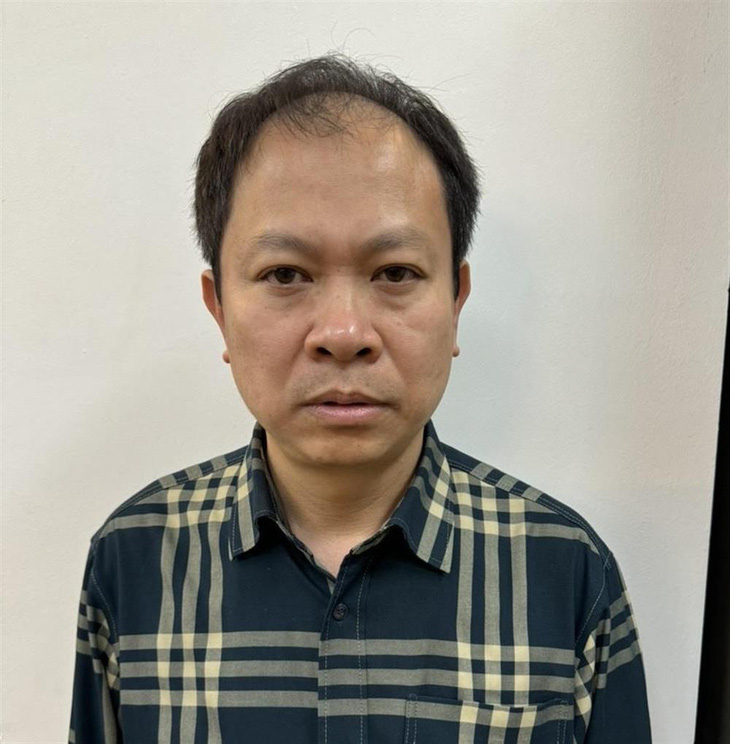 Ông Lã Tuấn Hưng bị điều tra về những sai phạm trong đấu thầu thiết bị y tế tại Bắc Ninh liên quan Công ty AIC - Ảnh: Bộ CA