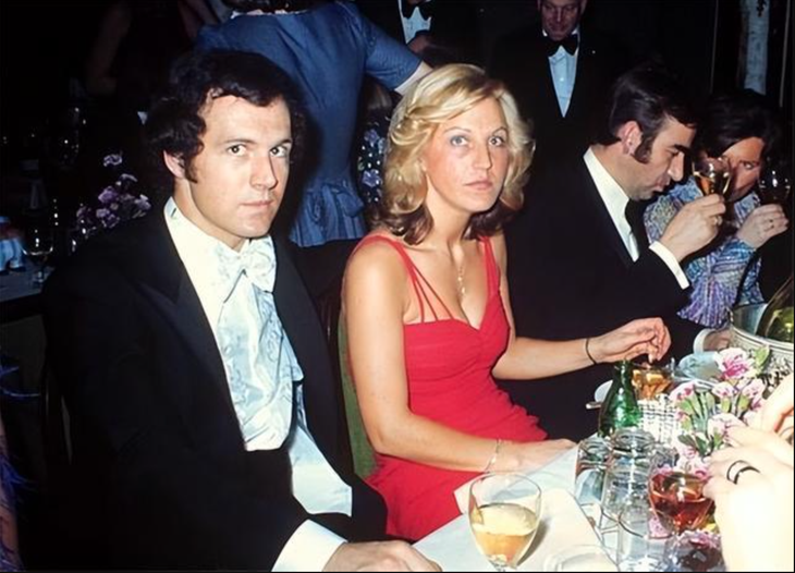 Beckenbauer kết hôn năm 1966 với bà Brigitte - Ảnh: INTERNET