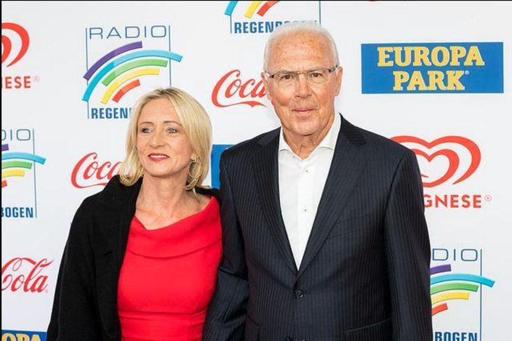 Beckenbauer kết hôn lần thứ hai với bà Sybille - Ảnh: INTERNET