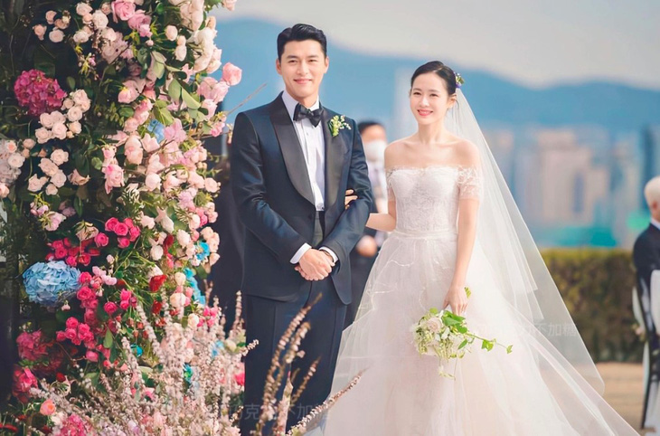 Vợ chồng Son Ye Jin - Hyun Bin nhận 