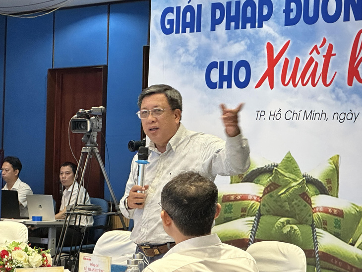 Ông Lê Thanh Tùng, phó cục trưởng Cục Trồng trọt, nêu giải pháp đi liền với lợi ích nông dân xoay quanh gạo xuất khẩu - Ảnh: THẢO THƯƠNG