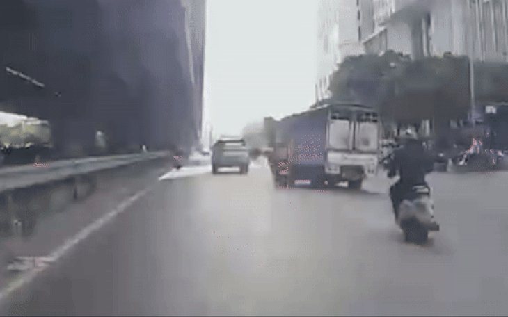 Vụ chèn ngã 2 người rồi bỏ chạy: Rà soát camera truy tìm xe tải cố tình gây tai nạn