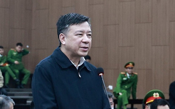 Hơn 100 giáo viên, cựu học sinh xin giảm án cho cựu bí thư Hải Dương trong vụ Việt Á