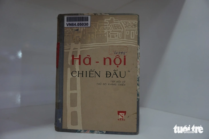 Xem những cuốn sách quý về Hà Nội ra đời hơn nửa thế kỷ trước  - Ảnh 4.