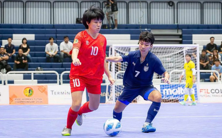 Tuyển futsal nữ Việt Nam đấu với Nga - Ảnh 2.