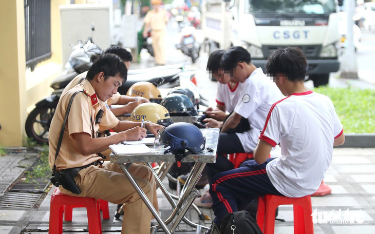 Giảm tai nạn giao thông từ những bài học ở trường - Ảnh 2.