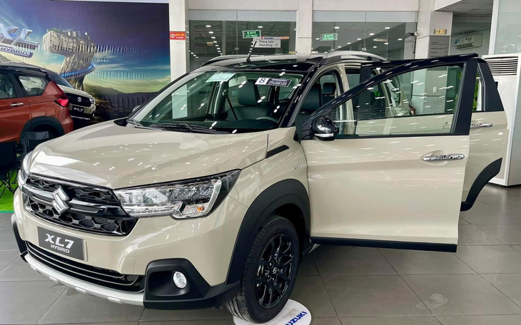 Tin tức giá xe: Suzuki XL7 xả kho bản xăng còn tồn, giá nay rẻ hơn Mitsubishi Xpander tiêu chuẩn - Ảnh 8.