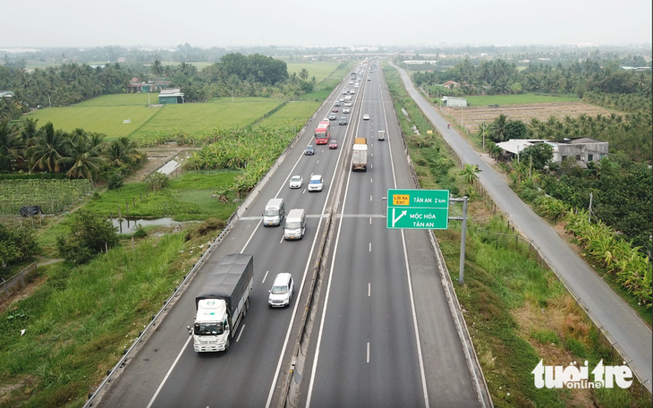 TP.HCM thống nhất phương án mở rộng cao tốc nối về miền Tây - Ảnh 2.