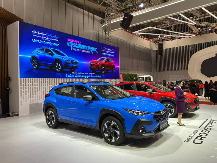 Subaru Crosstrek 2024 ra mắt Việt Nam: To ngang Corolla Cross giá ngang Hyundai Santa Fe - Ảnh 1.