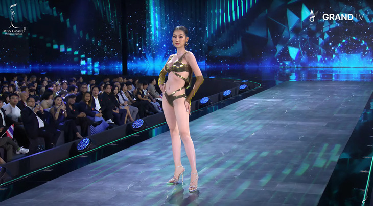 Miss Grand International thi áo tắm, dạ hội; Quế Anh biến hình trên sân khấu  - Ảnh 3.