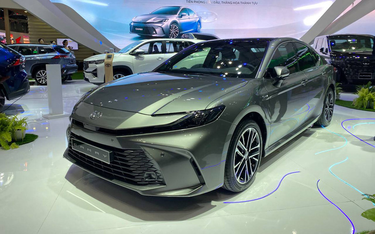 'Khách hàng vẫn chọn Toyota Camry thay vì xe sang' - Ảnh 9.