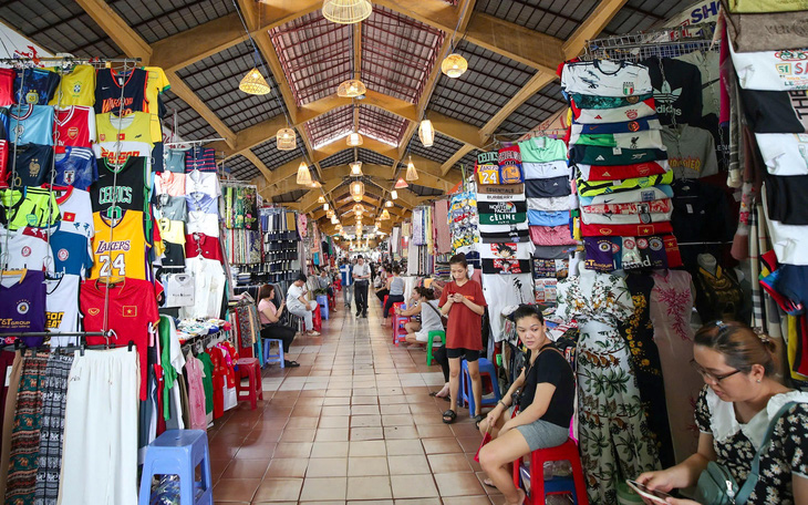 Hàng dỏm giá rẻ chỉ bán được theo kiểu ăn xổi, khó sống sót lâu dài tại Việt Nam - Ảnh 1.