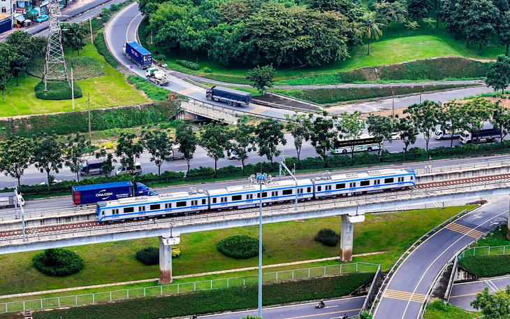  TP.HCM trao bằng khen cho các nhà thầu đẩy nhanh tiến độ làm metro số 1  - Ảnh 2.