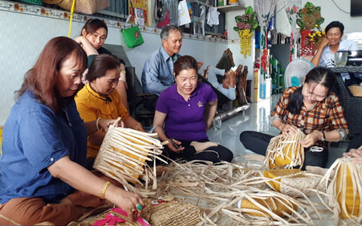 Lao động di cư đến TP.HCM tăng dần tỉ lệ trình độ cao - Ảnh 4.