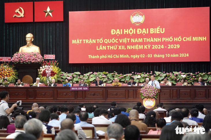 Chủ tịch Phan Văn Mãi: 'Người dân hãy mua trái phiếu để cùng TP.HCM làm đường sắt đô thị' - Ảnh 1.