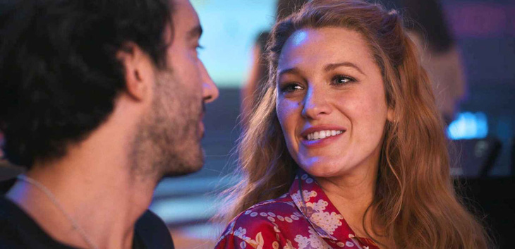 Blake Lively vướng vào tình yêu độc hại trong phim gây sốt toàn cầu - Ảnh 4.